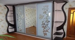 Шкафы-распашные и шкафы-купе на заказ