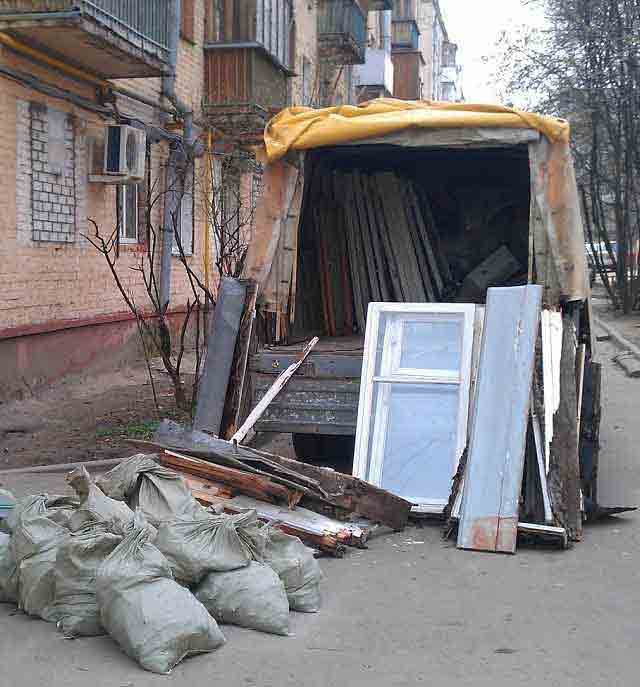 Грузчики для выноса и погрузки хлама из квартиры